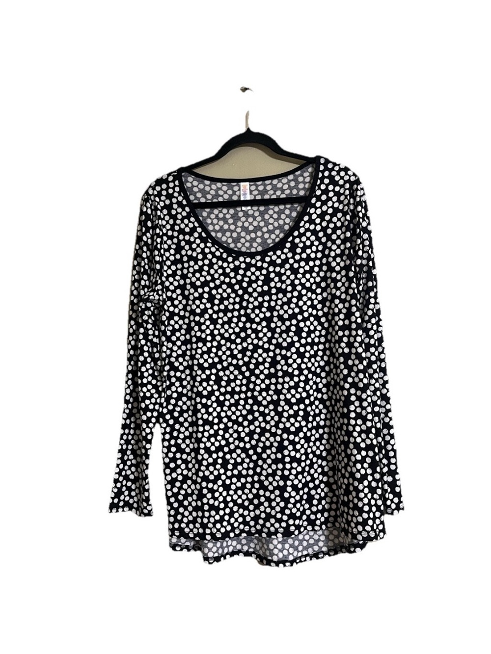 LuLaRoe Top Sz XL LYNNAE Polka Dots Long Sleeves Stretchy Casual Closet Staple